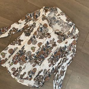 Blu pepper woman's floral top